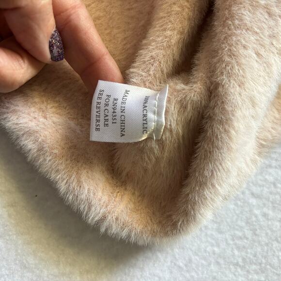 Joy Joy VERY SOFT Light PInk Furry Turtleneck Sweater Size M/L Cozy - Picture 7 of 8